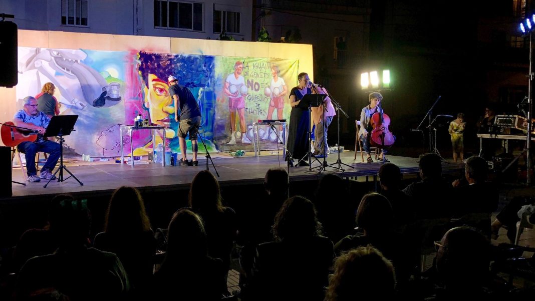 Imatge d'arxiu de la Nit de la Poesia a l'Ametlla de Mar.