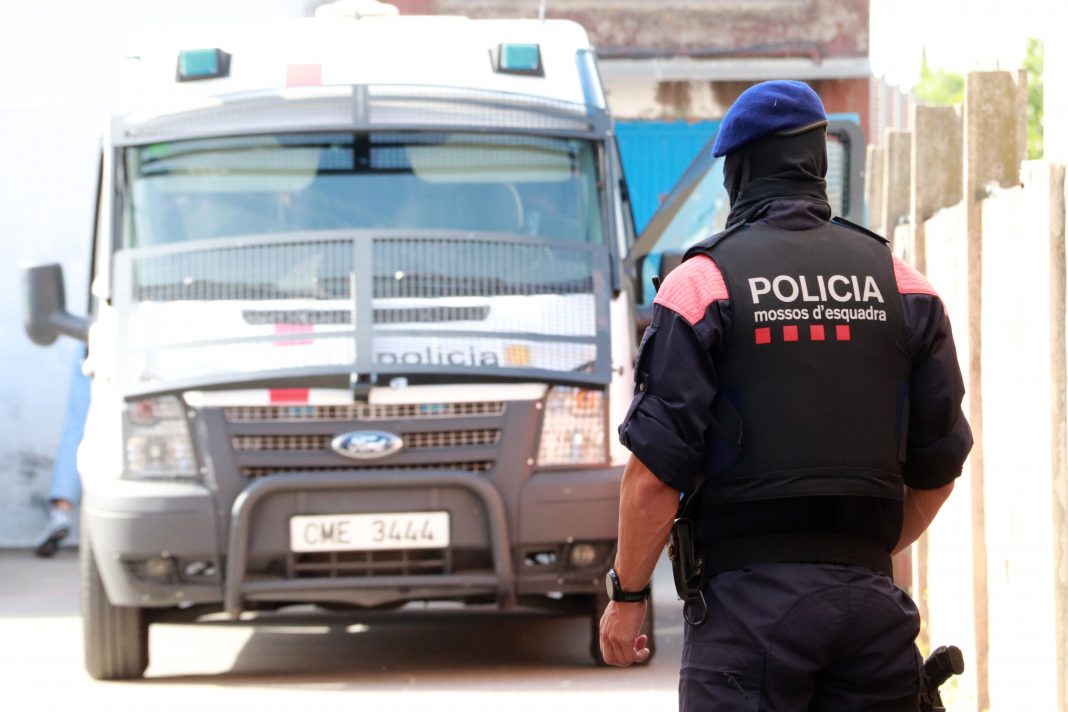 Un agent del cos de Mossos d'Esquadra de la Generalitat. Font: ACN